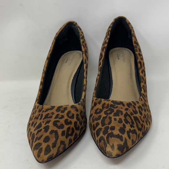 Clarks Illeana Tulip Leopard print leather upper high heel pumps shoes comfort - Picture 2 of 9